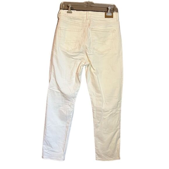 NWT! American eagle mom jean in natural white‎ - Picture 16 of 16